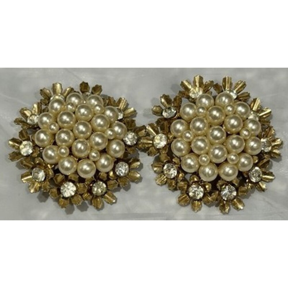 Vintage Signed Corocraft Coro Gold Filagree Pearl Clip Earrings